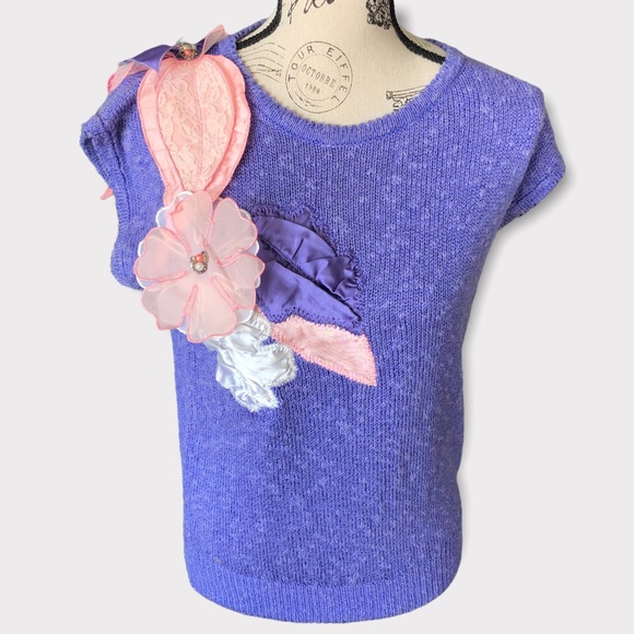 Womens Vintage Valenti Floral Sweater - Picture 2 of 9